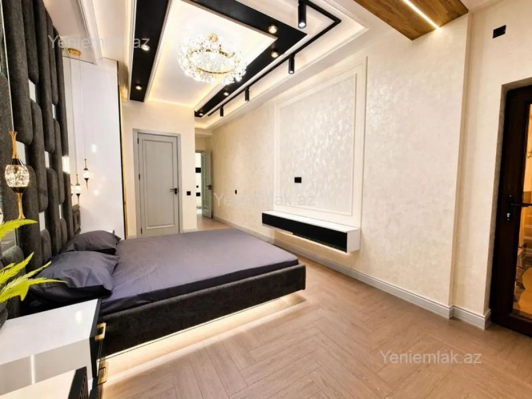 Satılır 3 otaqlı yeni tikili 160 m²
