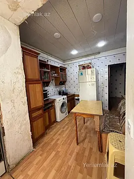 Satılır 3 otaqlı köhnə tikili 80 m²