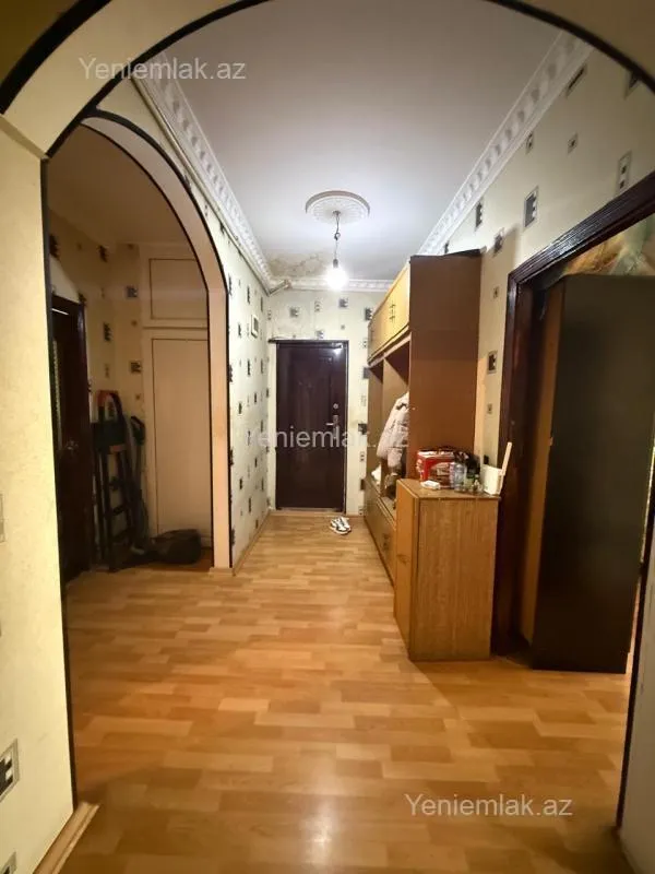 Satılır 3 otaqlı köhnə tikili 80 m²