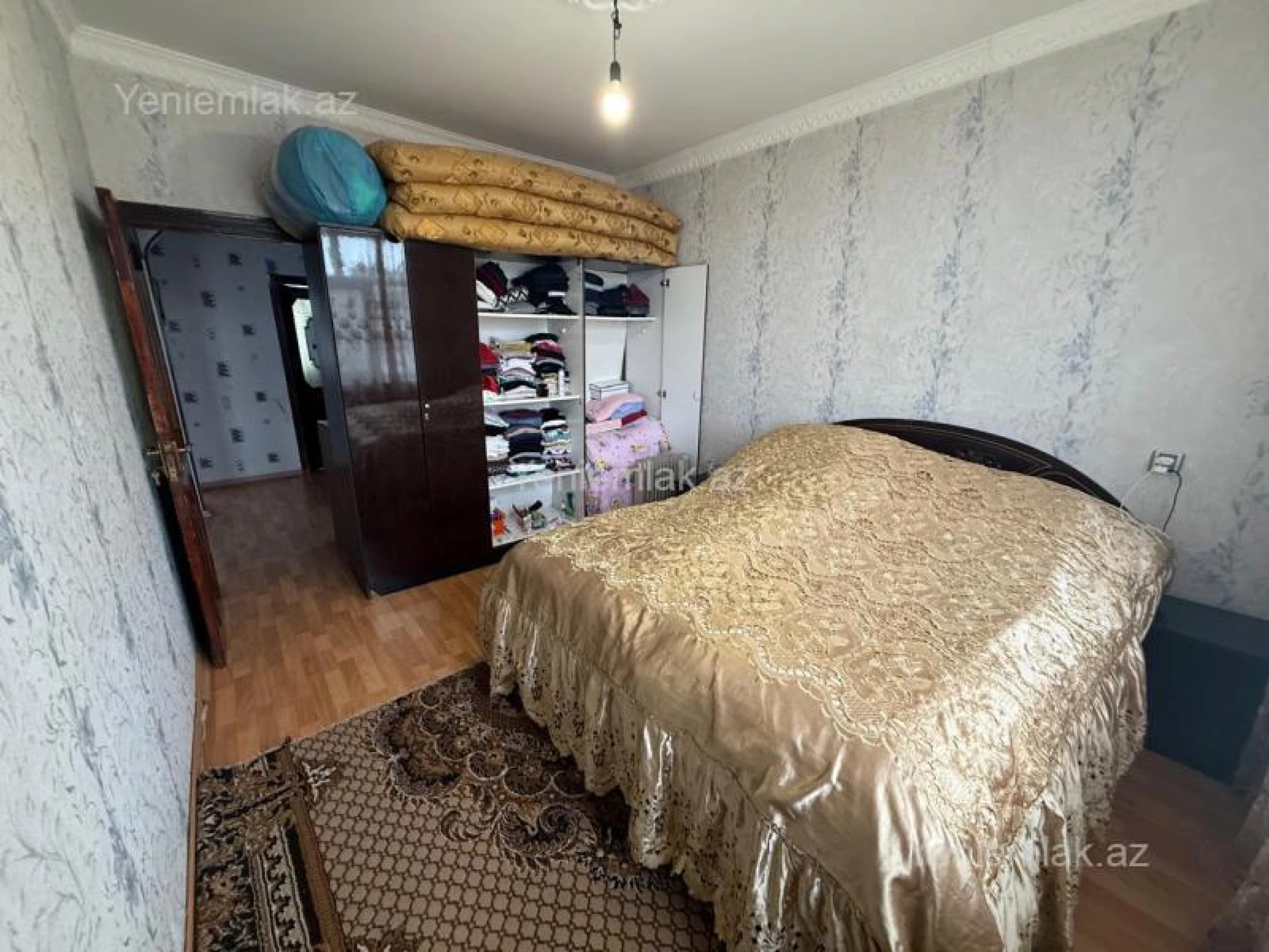 Satılır 3 otaqlı köhnə tikili 80 m²