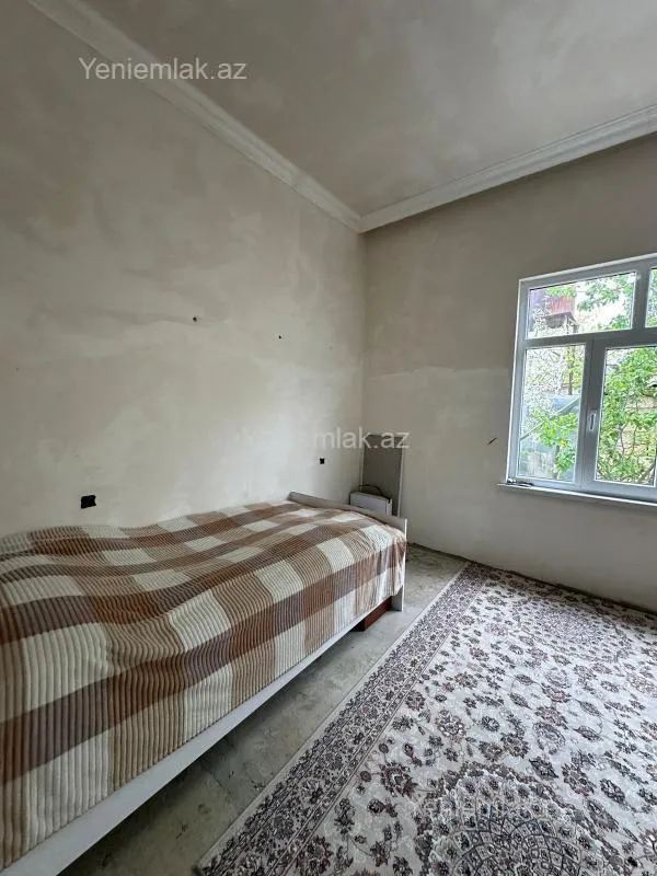 Satılır 4 otaqlı həyət evi 132 m²