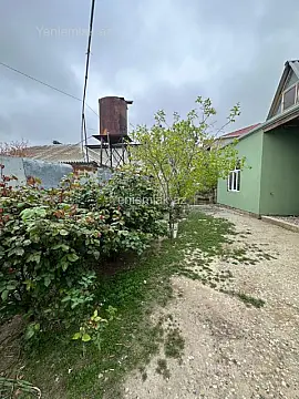 Satılır 4 otaqlı həyət evi 132 m²