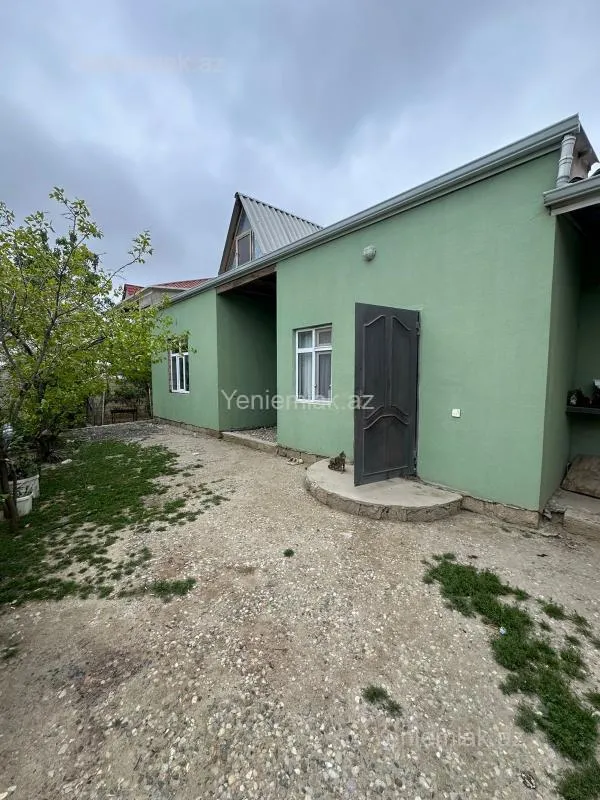 Satılır 4 otaqlı həyət evi 132 m²