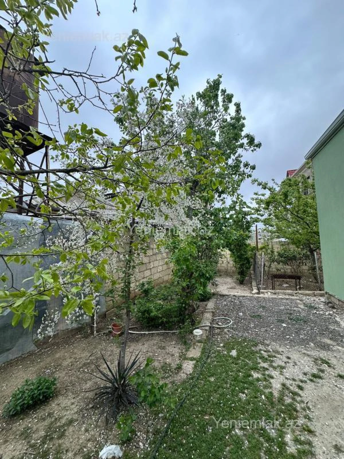 Satılır 4 otaqlı həyət evi 132 m²