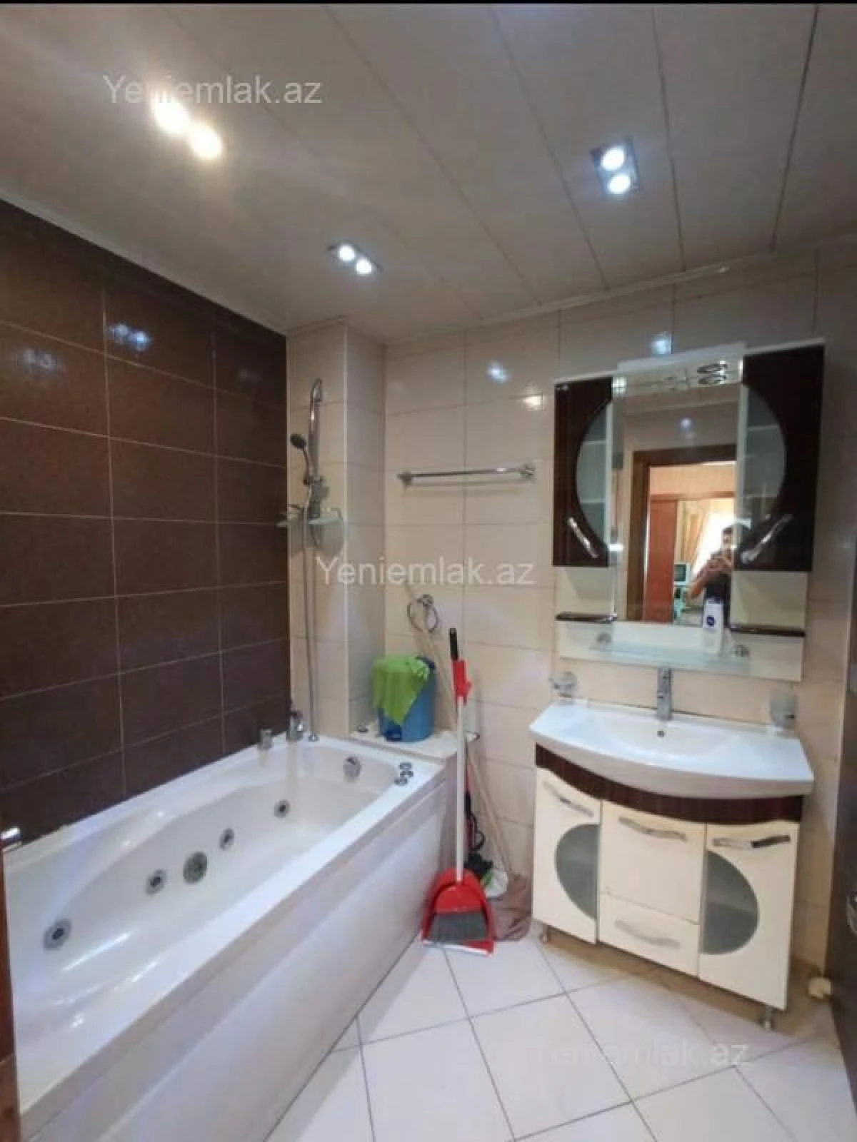 Satılır 2 otaqlı yeni tikili 85 m²