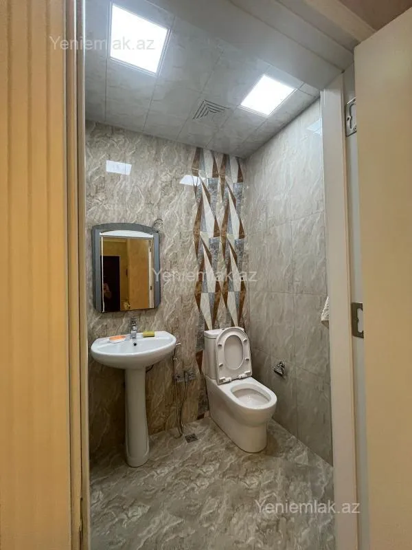 Satılır 3 otaqlı yeni tikili 110 m²
