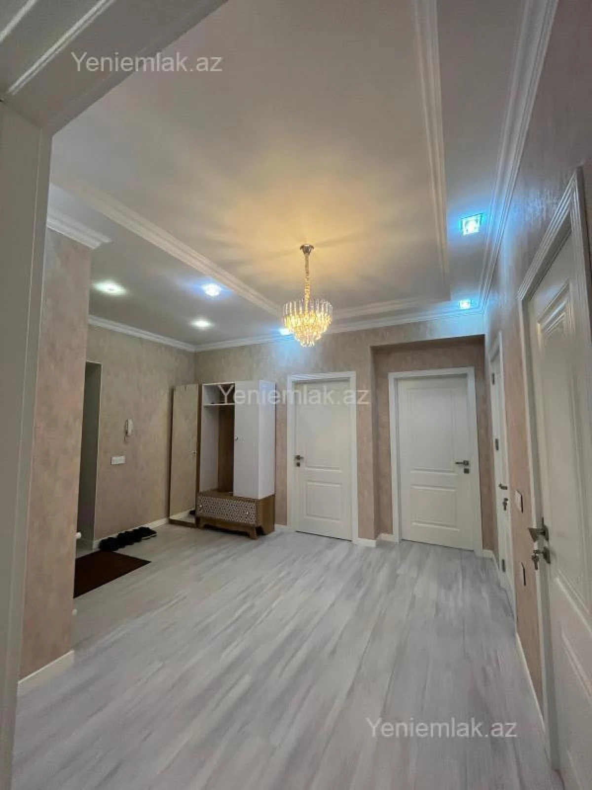 Satılır 3 otaqlı yeni tikili 110 m²
