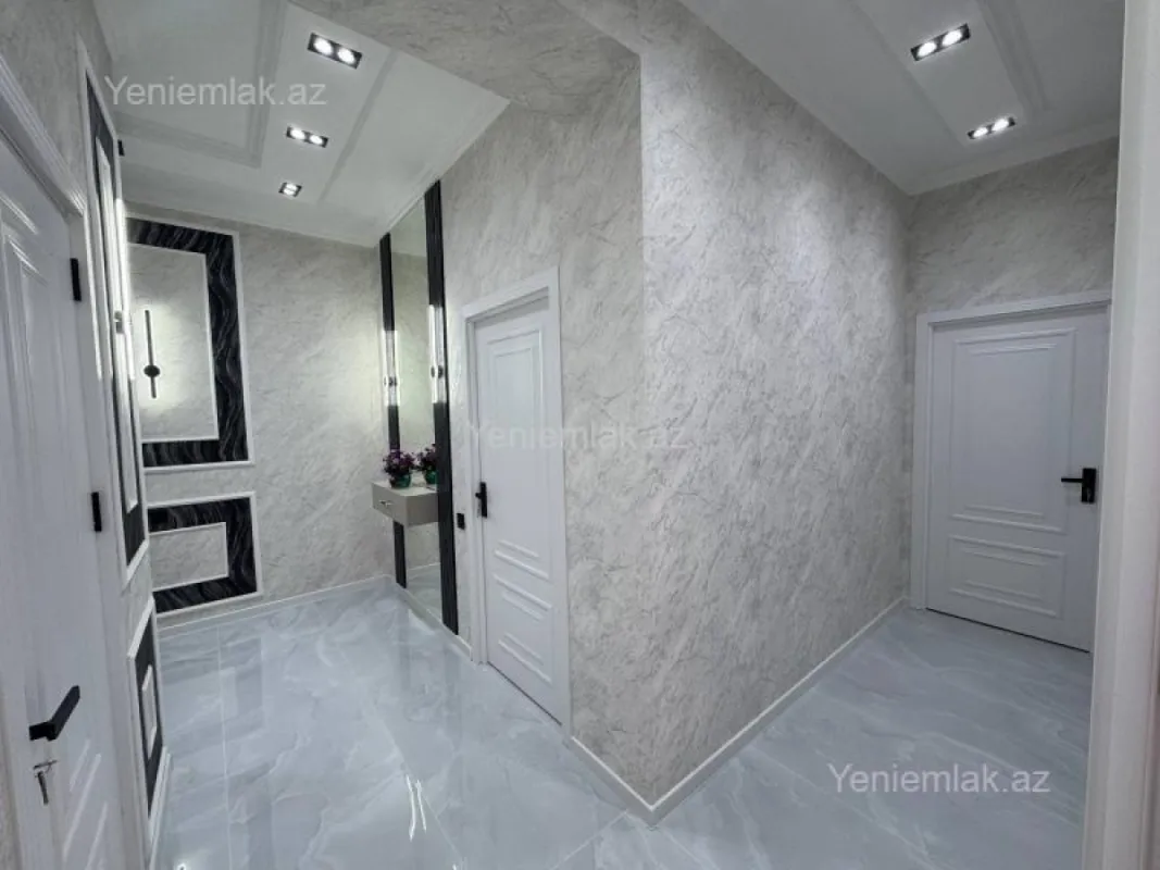 Satılır 3 otaqlı yeni tikili 90 m²
