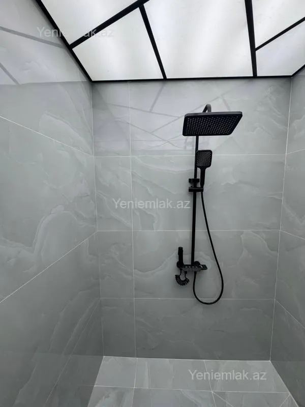 Satılır 3 otaqlı yeni tikili 90 m²