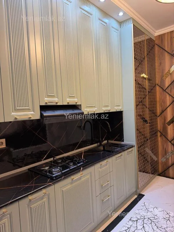 Satılır 3 otaqlı yeni tikili 110.5 m²