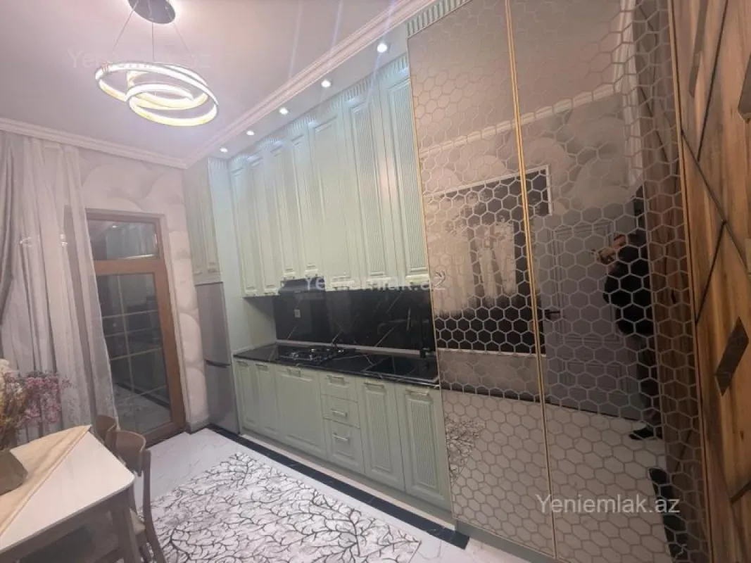 Satılır 3 otaqlı yeni tikili 110.5 m²