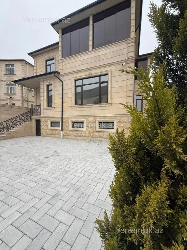 Satılır 6 otaqlı həyət evi 330 m²
