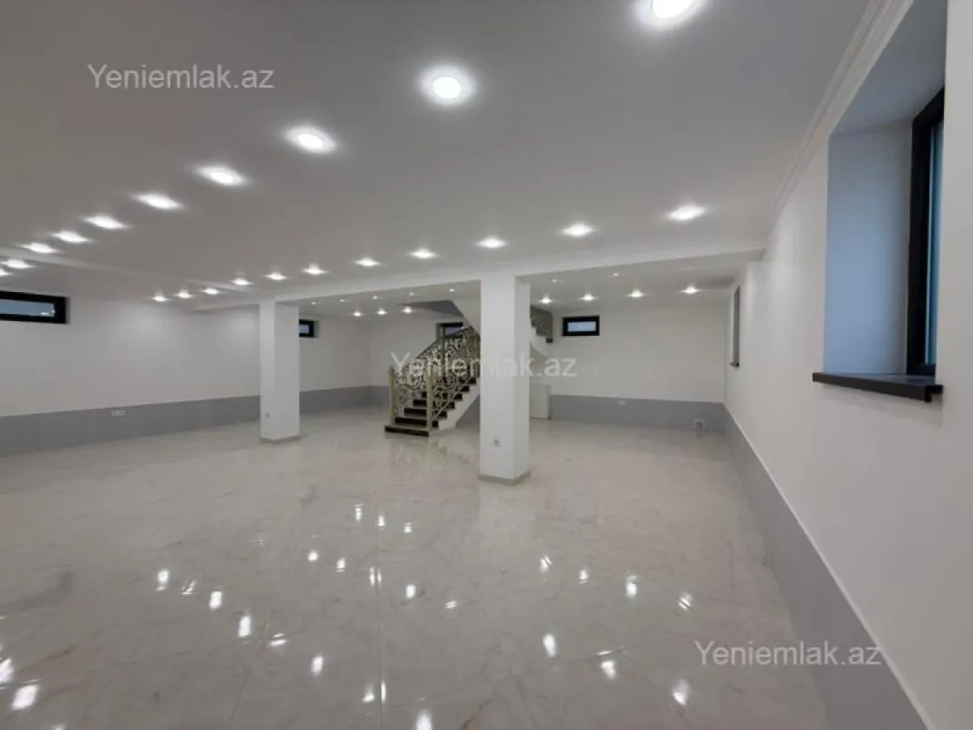 Satılır 6 otaqlı həyət evi 330 m²