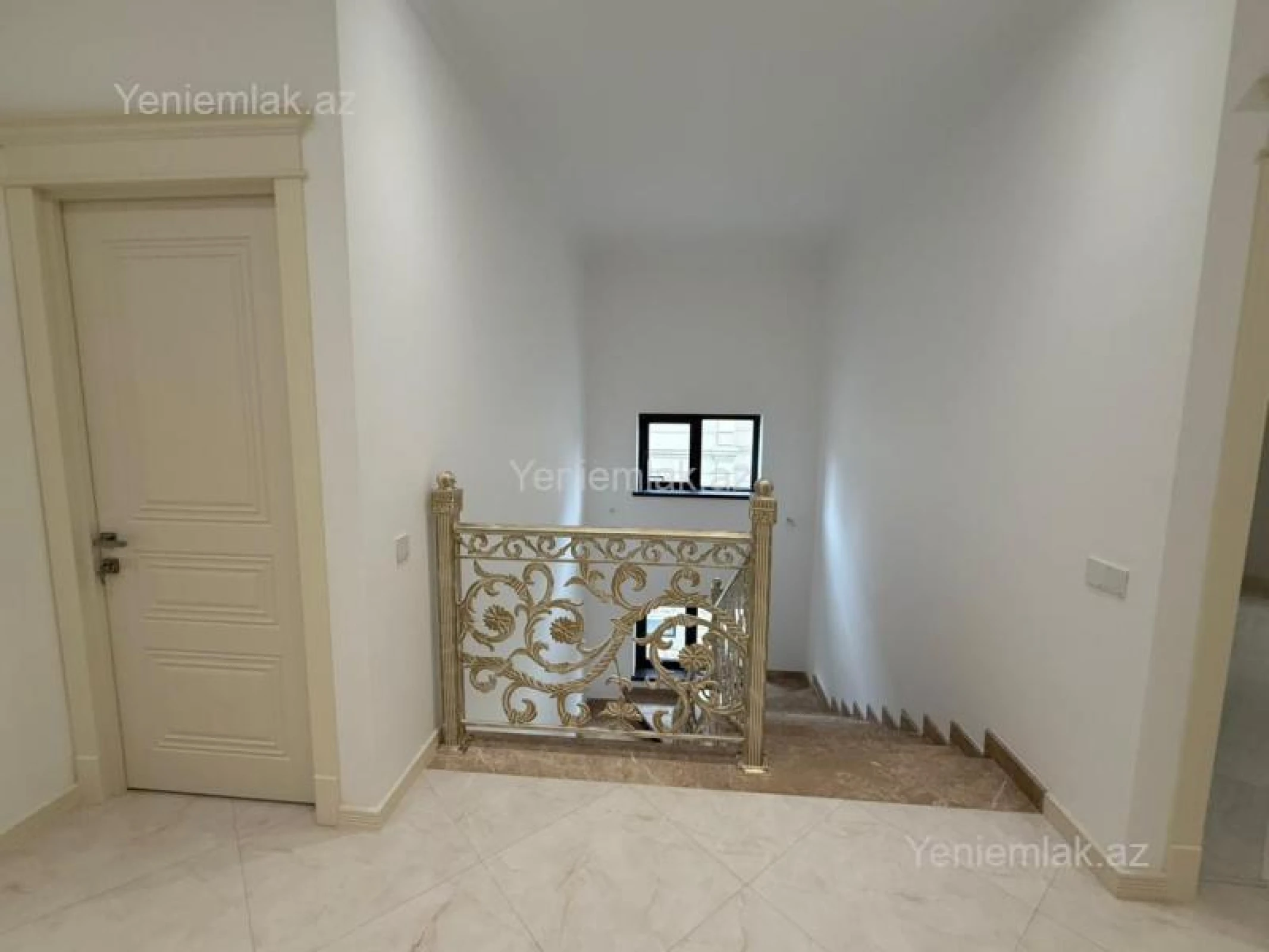 Satılır 6 otaqlı həyət evi 330 m²