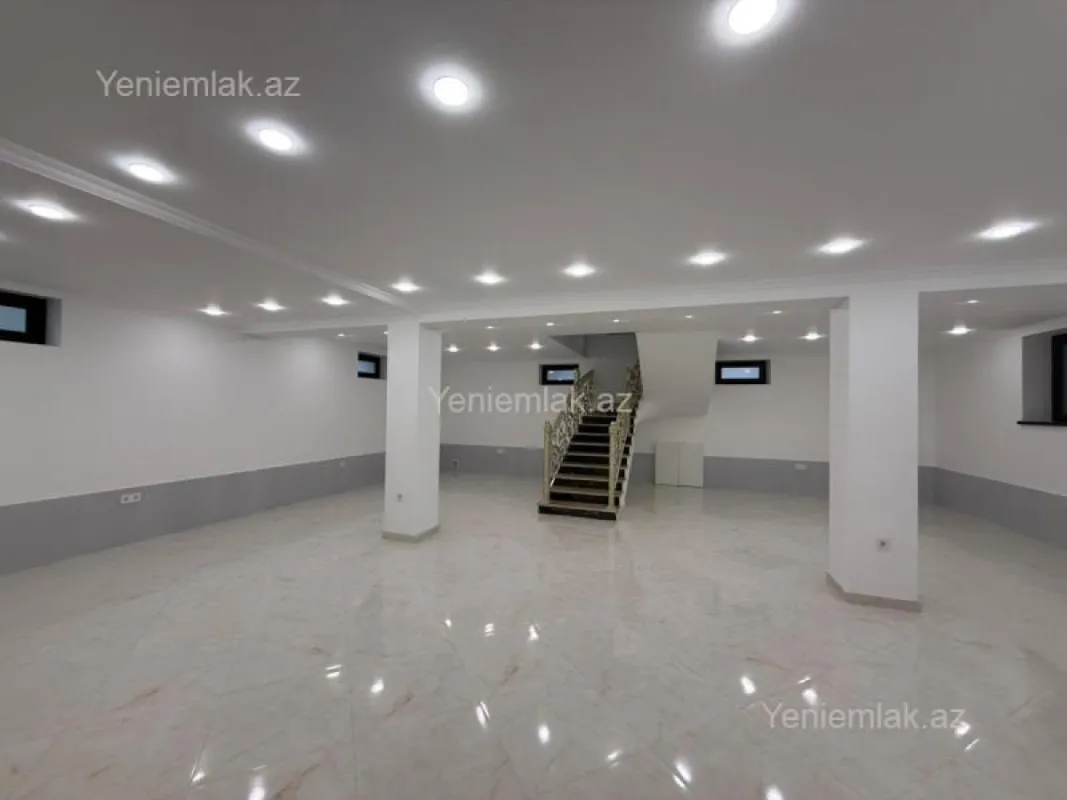 Satılır 6 otaqlı həyət evi 330 m²