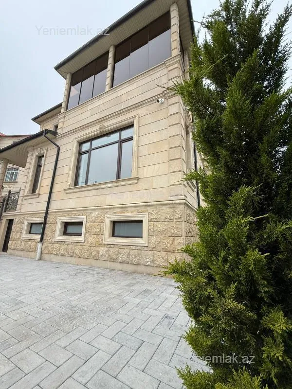 Satılır 6 otaqlı həyət evi 330 m²