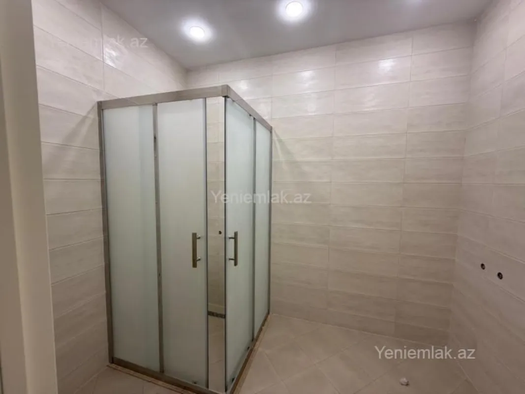 Satılır 6 otaqlı həyət evi 330 m²
