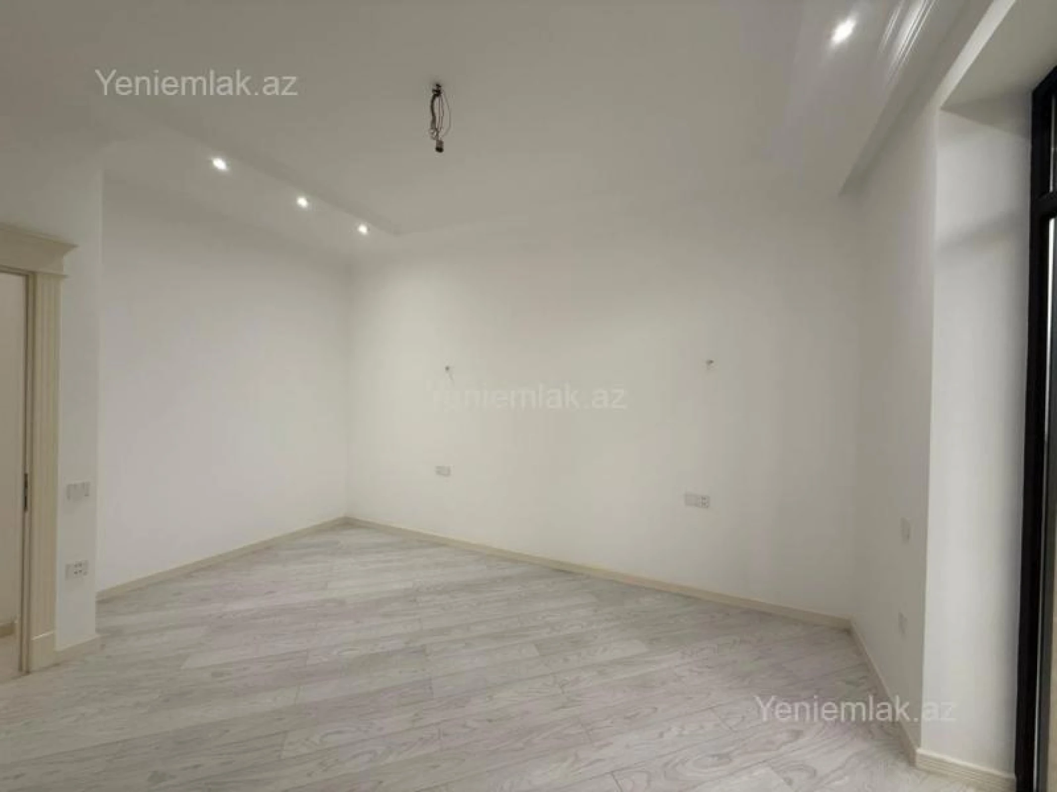 Satılır 6 otaqlı həyət evi 330 m²