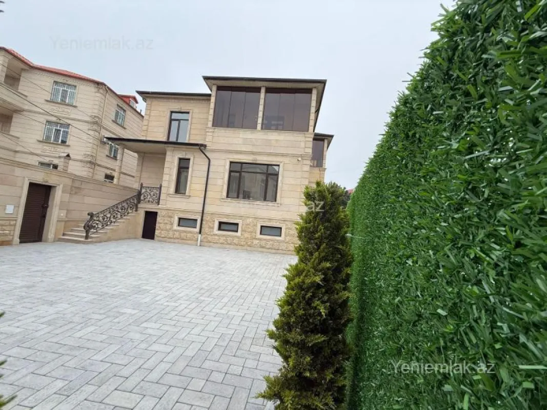 Satılır 6 otaqlı həyət evi 330 m²