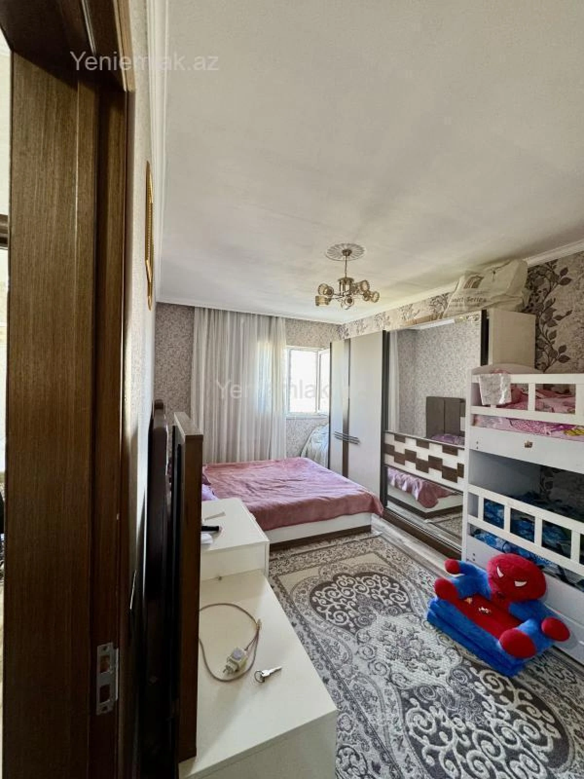 Satılır 2 otaqlı köhnə tikili 65 m²