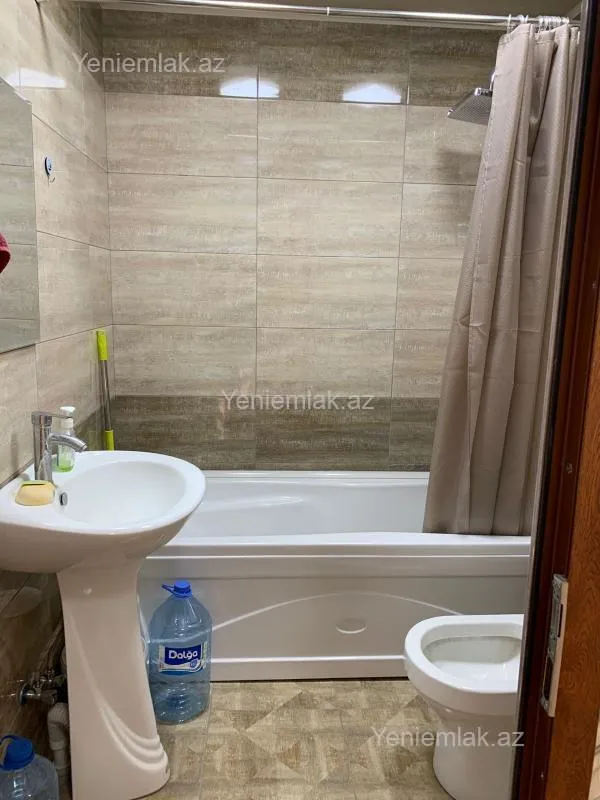 Satılır 2 otaqlı yeni tikili 55 m²