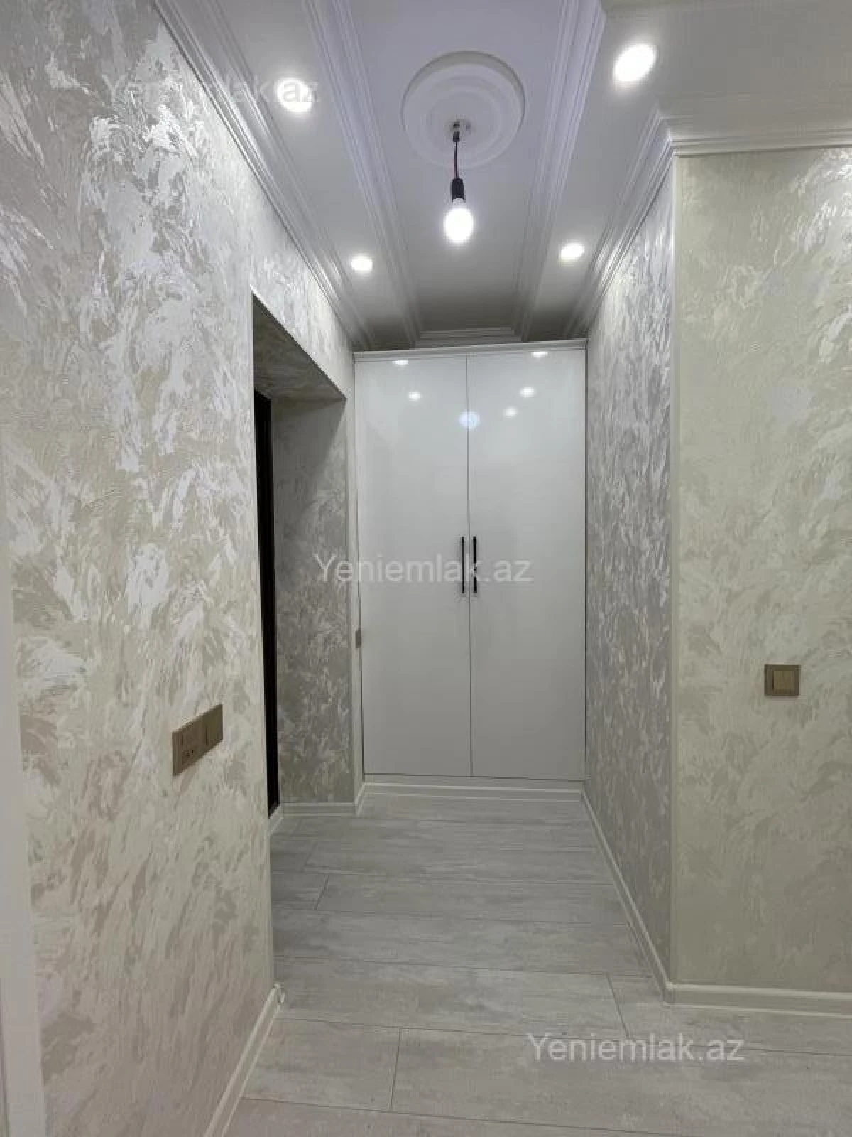 Satılır 2 otaqlı köhnə tikili 48 m²