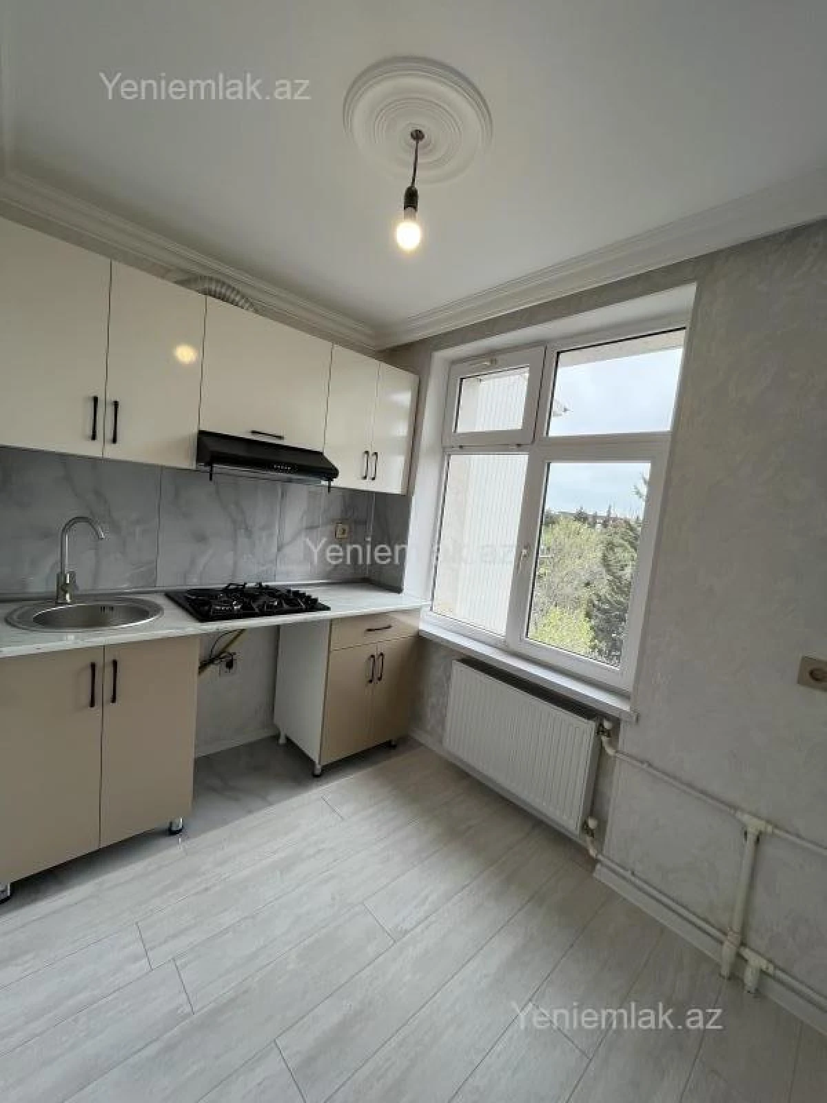 Satılır 2 otaqlı köhnə tikili 48 m²