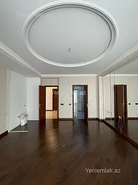 Satılır 3 otaqlı yeni tikili 150 m²