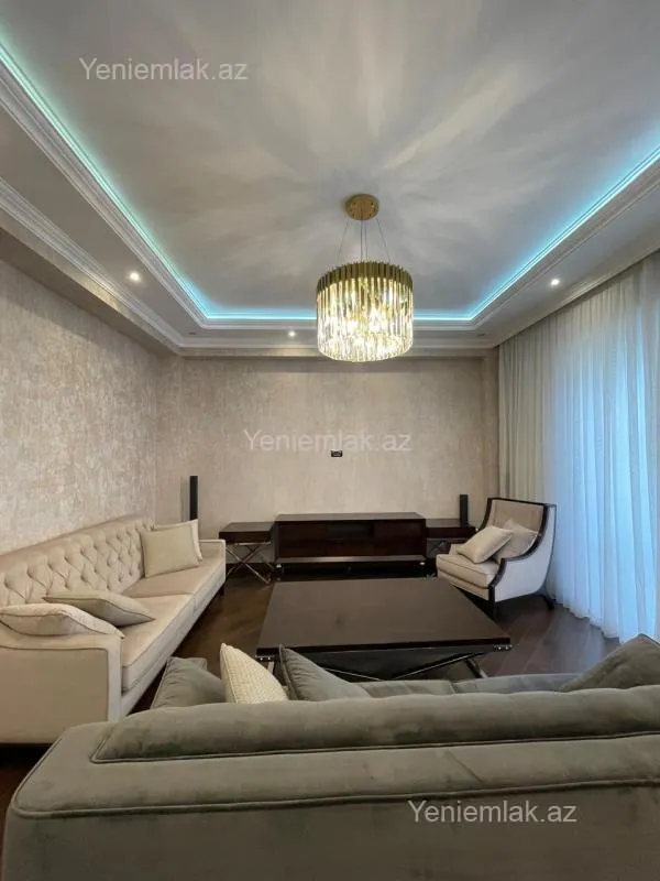 Satılır 3 otaqlı yeni tikili 150 m²