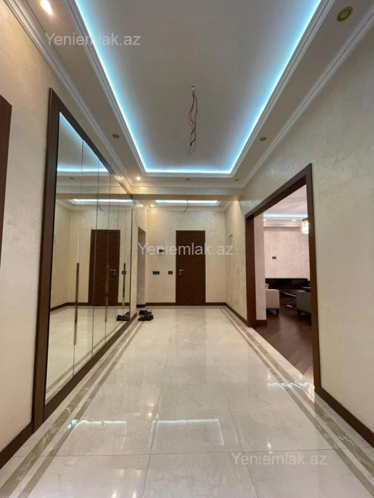 Satılır 3 otaqlı yeni tikili 150 m²