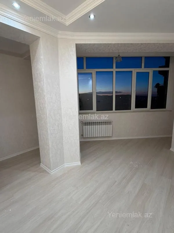 Satılır 3 otaqlı yeni tikili 85 m²