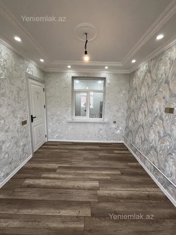 Satılır 1 otaqlı köhnə tikili 54 m²