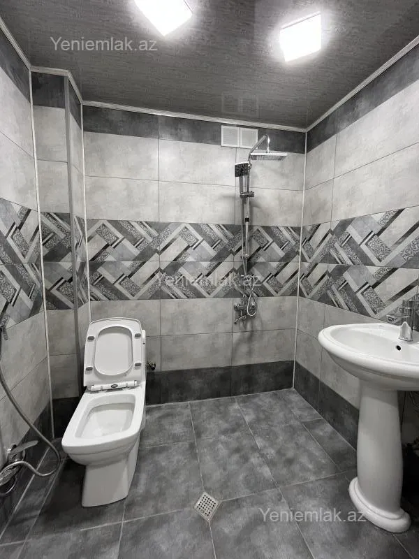 Satılır 1 otaqlı köhnə tikili 54 m²