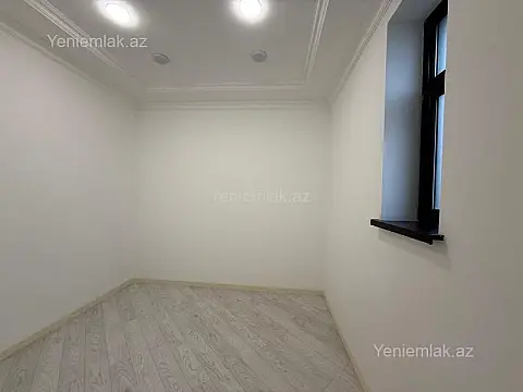 Satılır 6 otaqlı həyət evi 330 m²