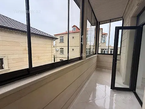 Satılır 6 otaqlı həyət evi 330 m²