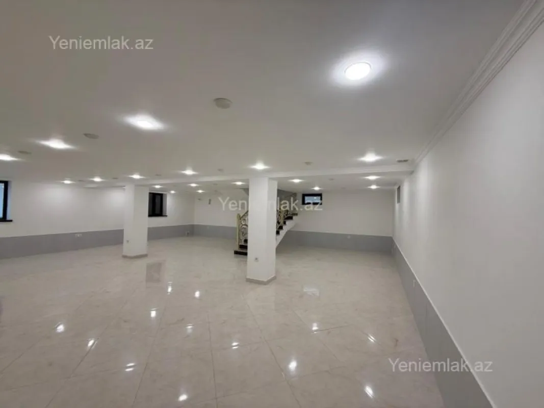 Satılır 6 otaqlı həyət evi 330 m²