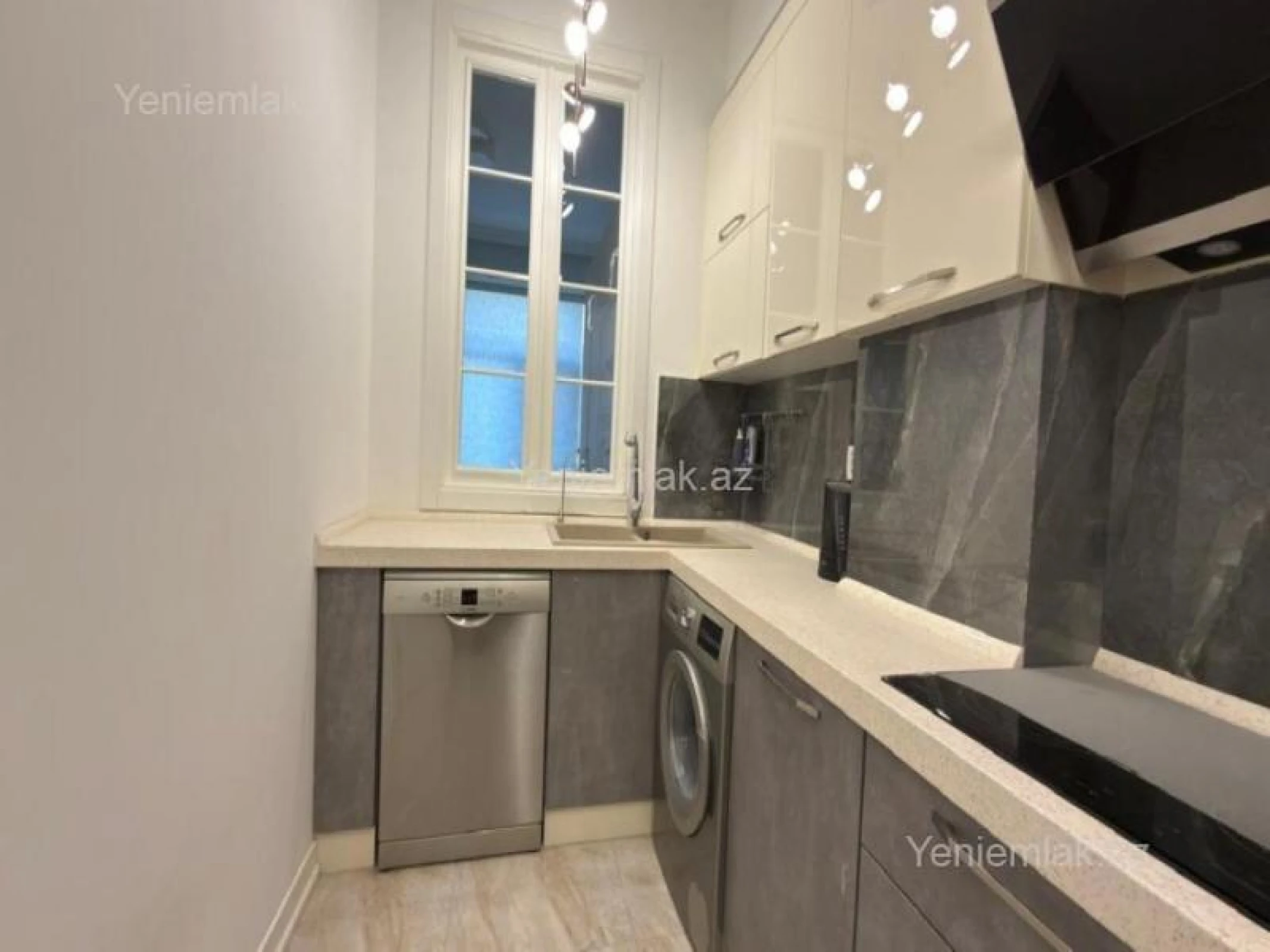 Satılır 3 otaqlı yeni tikili 92 m²