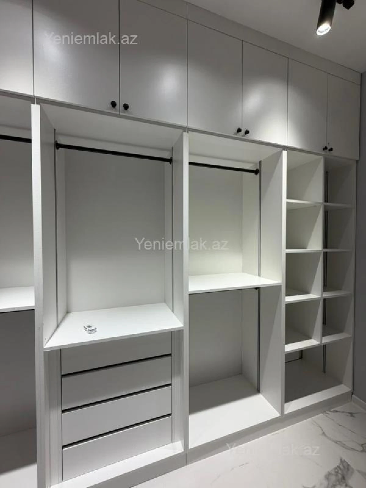 Satılır 4 otaqlı həyət evi 200 m²