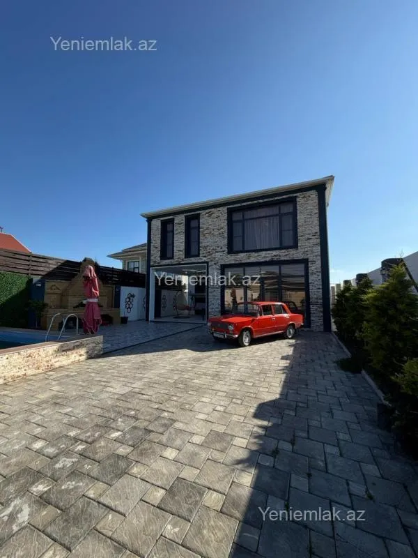 Satılır 4 otaqlı həyət evi 200 m²