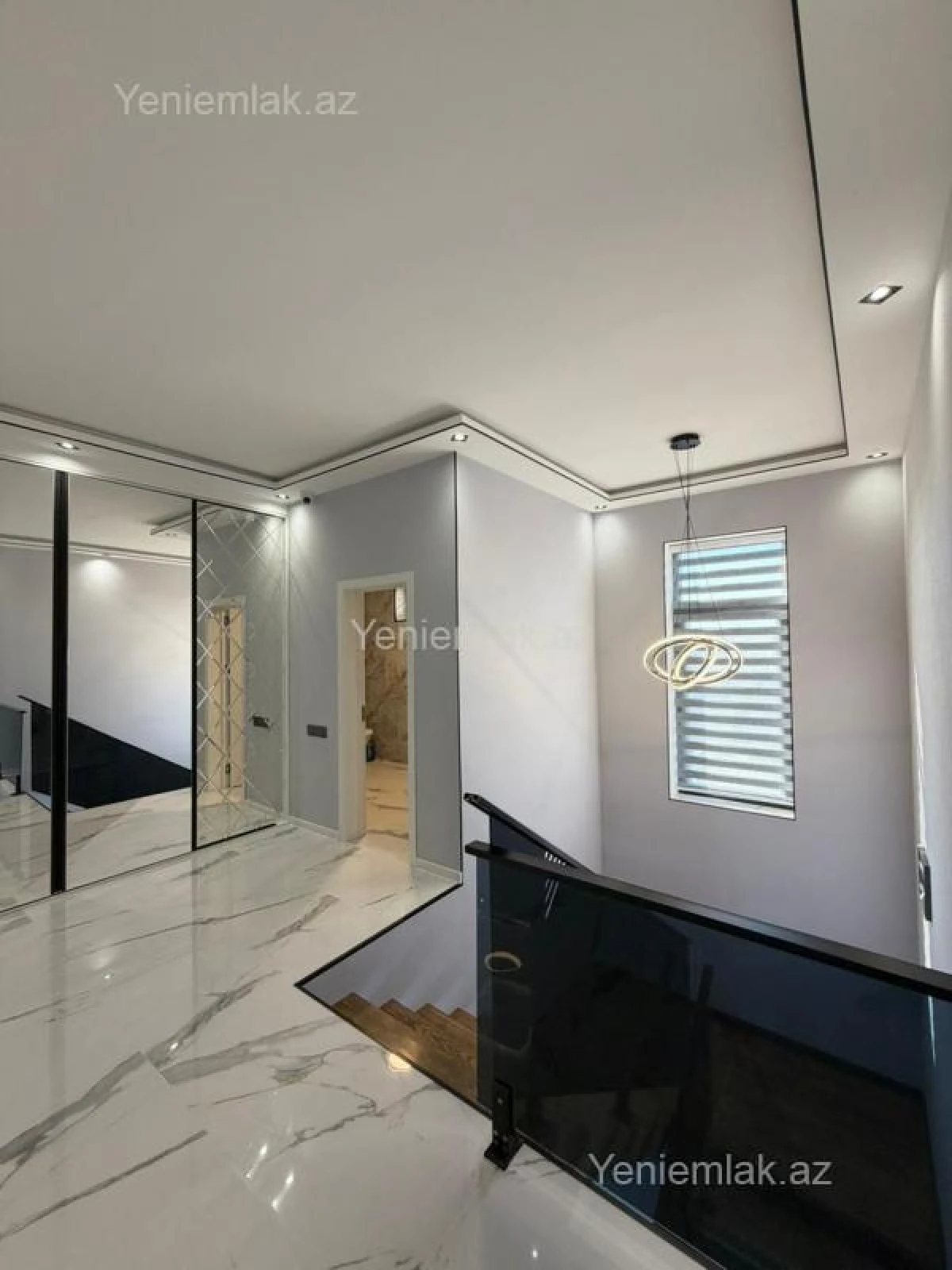 Satılır 4 otaqlı həyət evi 200 m²