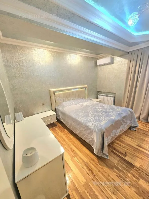 Satılır 3 otaqlı yeni tikili 120 m²