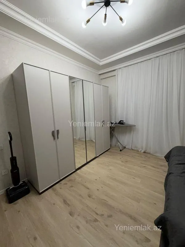 Satılır 2 otaqlı yeni tikili 94 m²