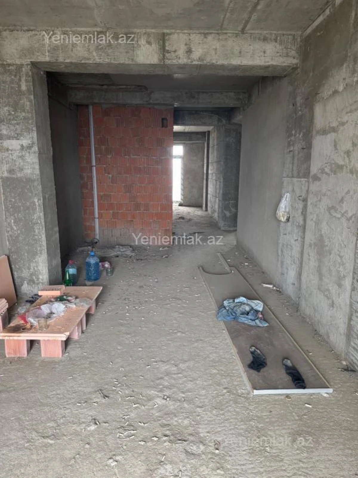 Satılır 3 otaqlı yeni tikili 140.5 m²