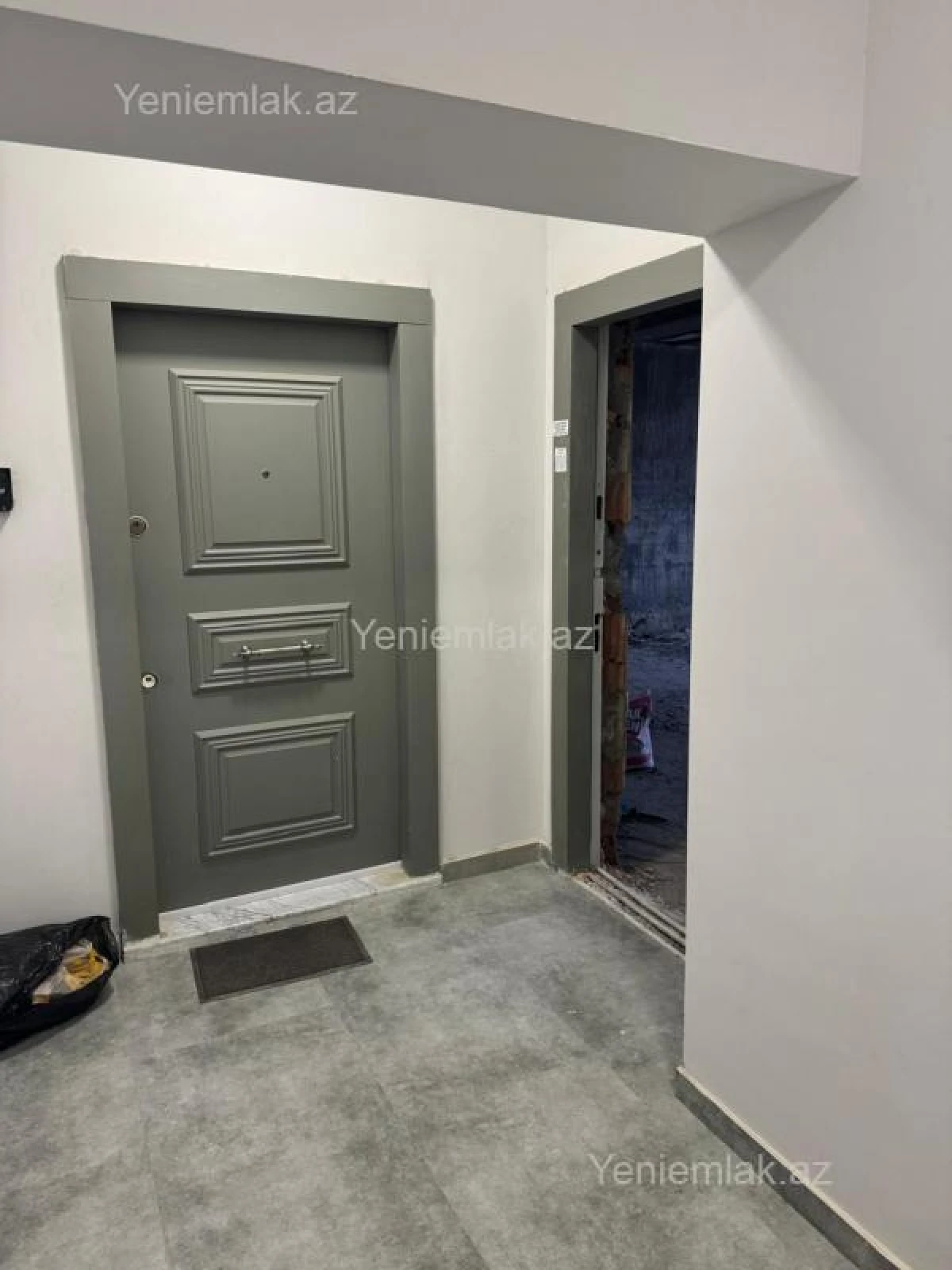 Satılır 3 otaqlı yeni tikili 140.5 m²