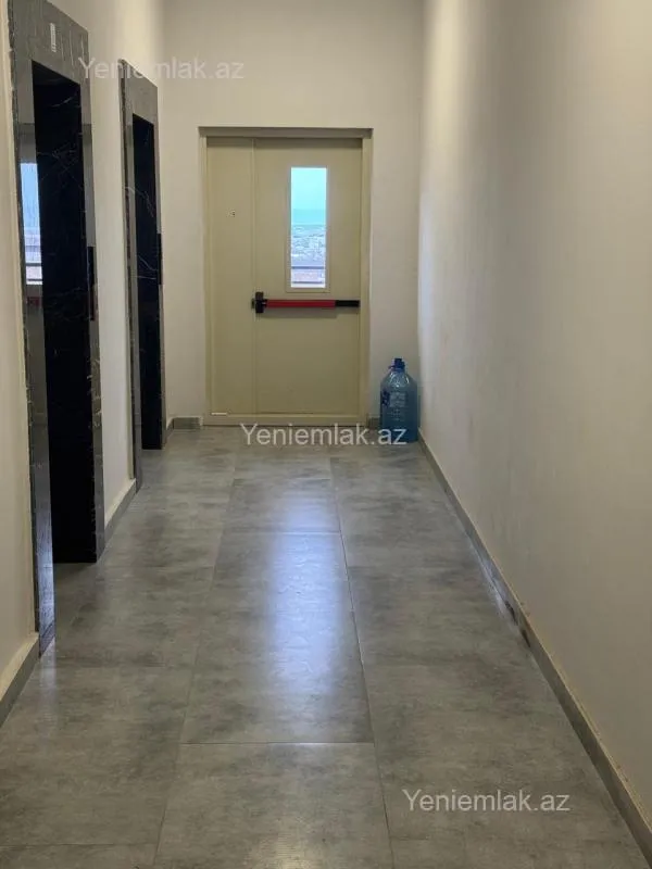 Satılır 3 otaqlı yeni tikili 140.5 m²