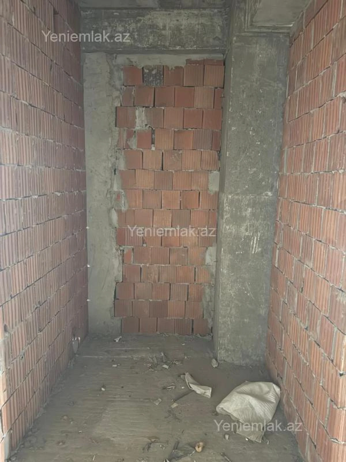 Satılır 3 otaqlı yeni tikili 140.5 m²