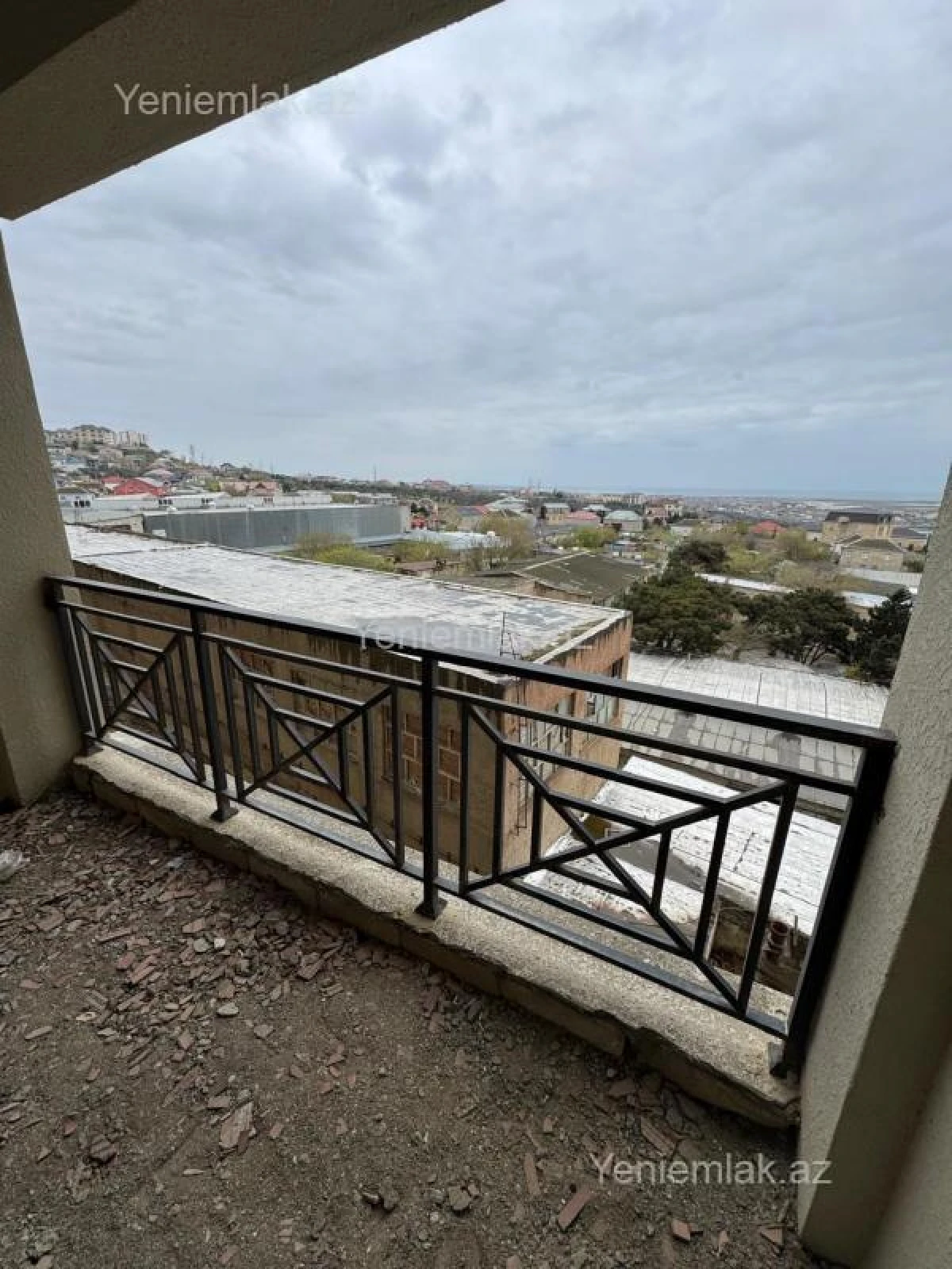 Satılır 3 otaqlı yeni tikili 140.5 m²