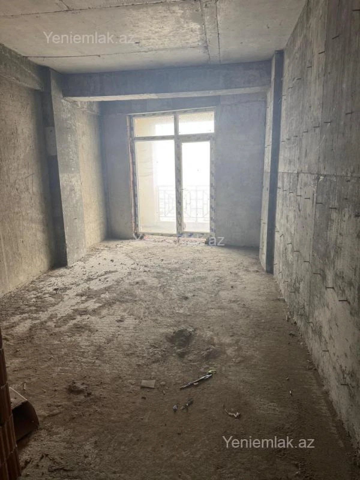 Satılır 3 otaqlı yeni tikili 140.5 m²