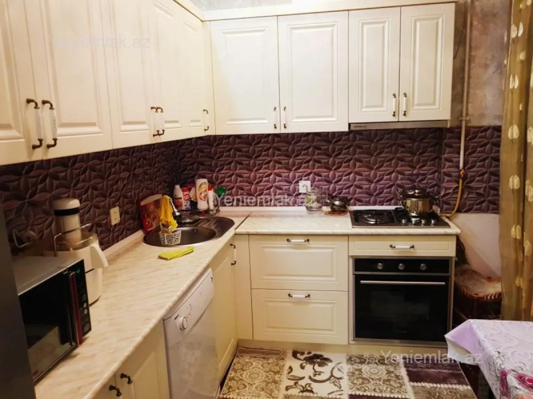 Satılır 3 otaqlı yeni tikili 74 m²