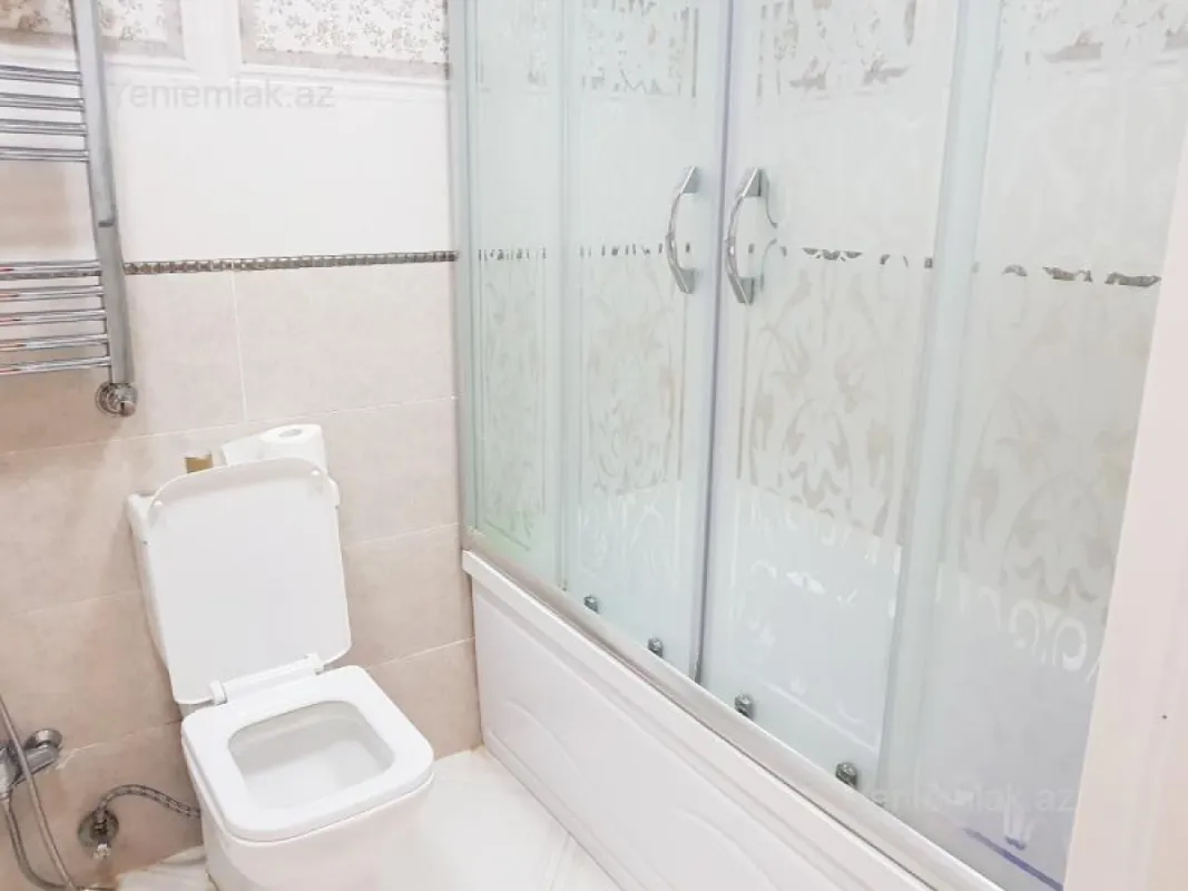 Satılır 3 otaqlı yeni tikili 74 m²